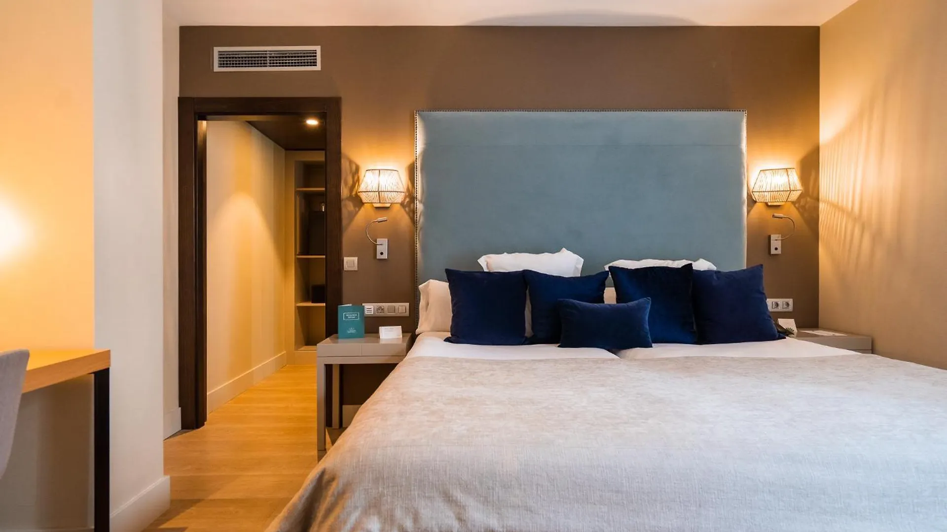La Laguna Gran Hotel 4*, Сан-Кристобаль-де-Ла-Лагуна Испания